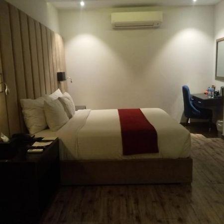 לאהור Grand Ittehad Boutique Hotel מראה חיצוני תמונה